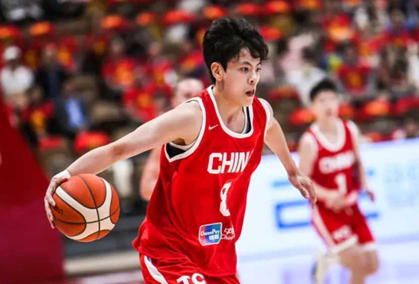 替补席上的 替补席上的