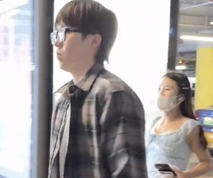 态相当出色, 成为澳门冠, 让开